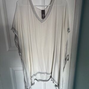 Vince Camuto White V-Neck Tunic with Black Trim - Swimsuit cover up